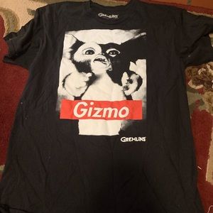 Gizmo graphic tee